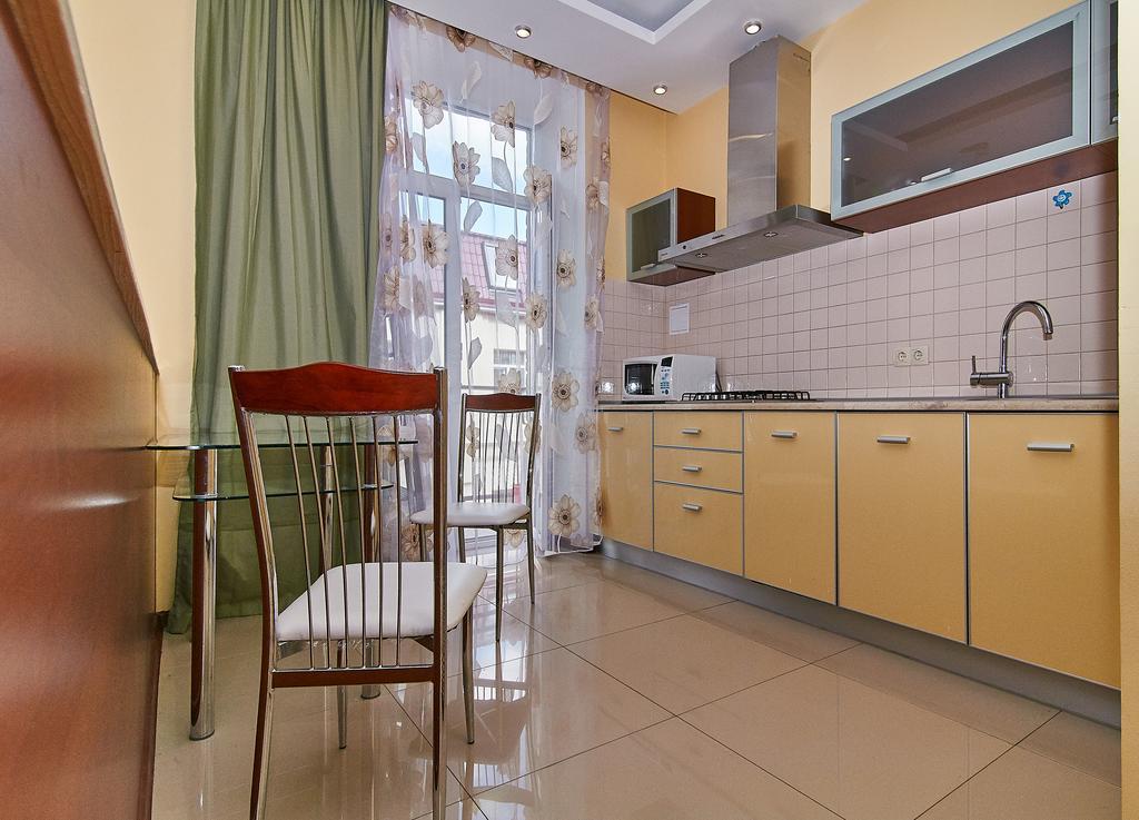 Inn Home Apartments In Kiev Center Kültér fotó